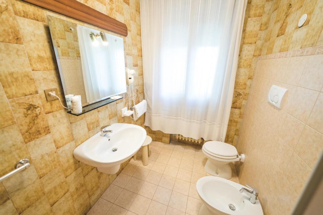 Hotel Grand Prix Sottomarina Luaran gambar