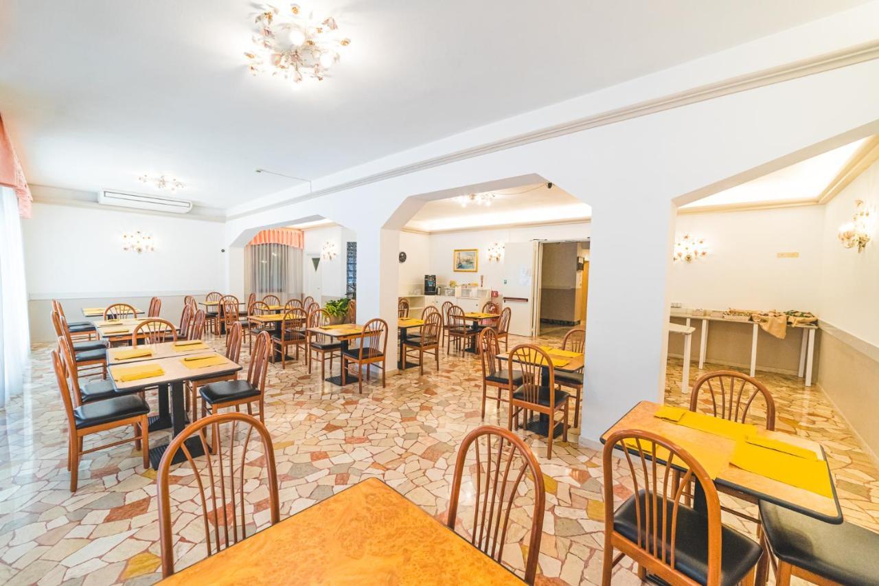 Hotel Grand Prix Sottomarina Luaran gambar